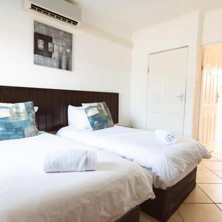 Me Casa Guest House Bluewater Bay Bagian luar foto