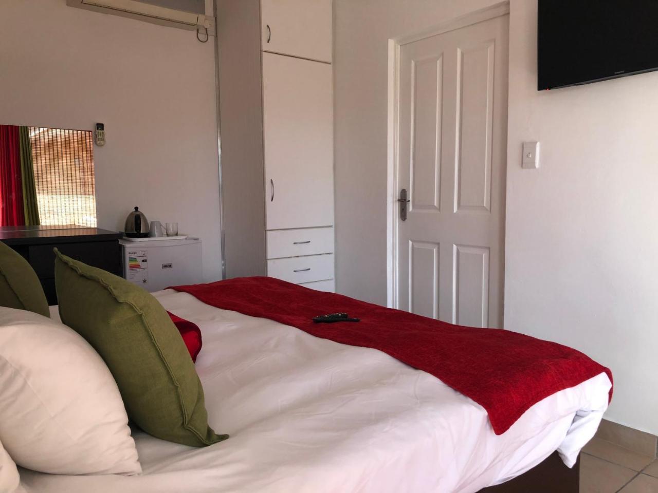 Me Casa Guest House Bluewater Bay Bagian luar foto